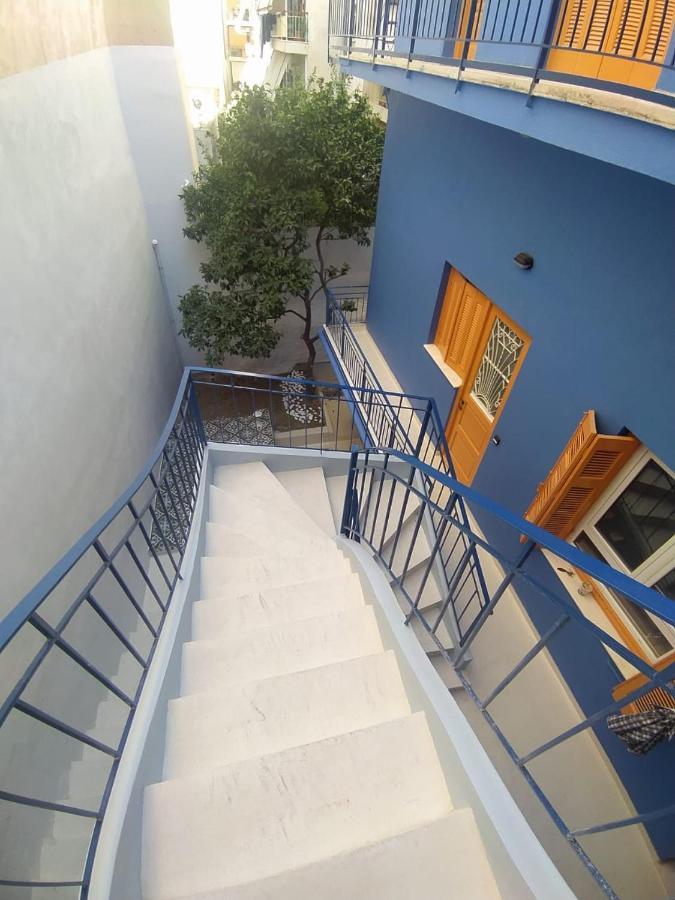 The Blue House Athensアパートホテル エクステリア 写真